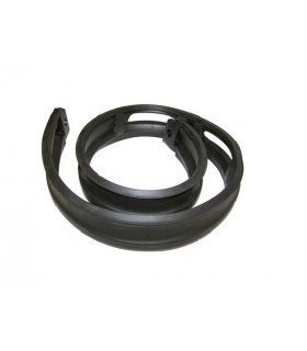 Goma entre capo a parabrisa